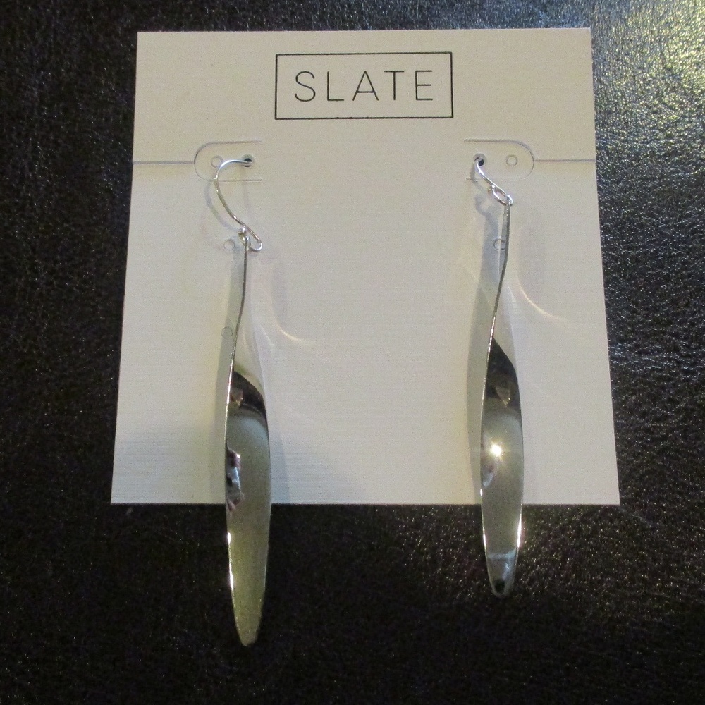 Maddox Drop Earrings in Silver NWT